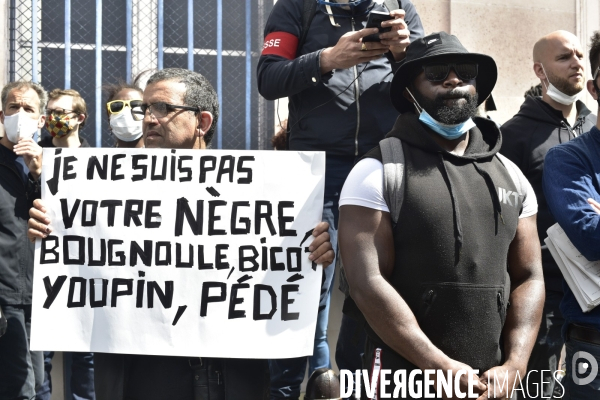 Hommage à George Floyd et Adama Traoré : manifestation contre le racisme et les violences policières. Tribute to George Floyd and Adama Traoré: demonstration against racism and police violence.