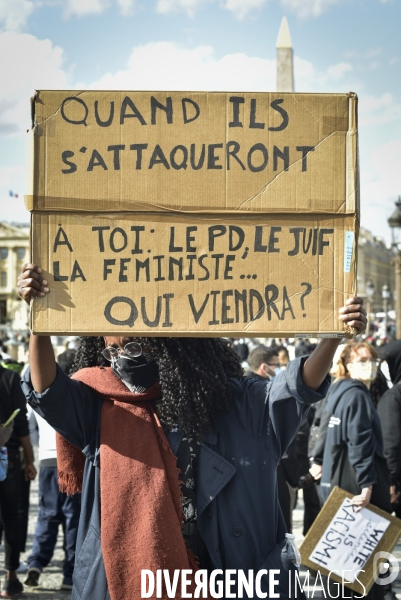 Hommage à George Floyd et Adama Traoré : manifestation contre le racisme et les violences policières. Tribute to George Floyd and Adama Traoré: demonstration against racism and police violence.
