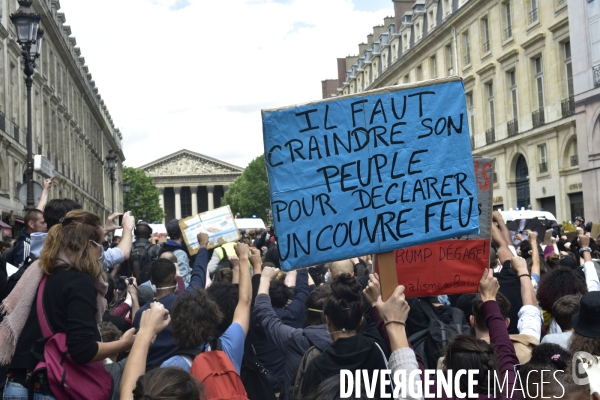 Hommage à George Floyd et Adama Traoré : manifestation contre le racisme et les violences policières. Tribute to George Floyd and Adama Traoré: demonstration against racism and police violence.