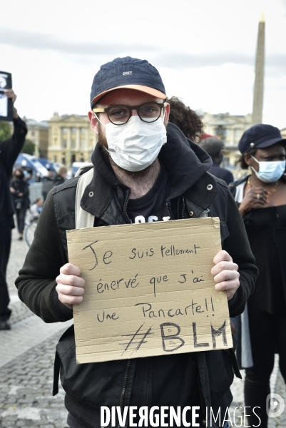 Hommage à George Floyd et Adama Traoré : manifestation contre le racisme et les violences policières. Tribute to George Floyd and Adama Traoré: demonstration against racism and police violence.