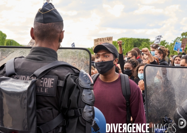 Rassemblement contre les violences et le racisme de la police