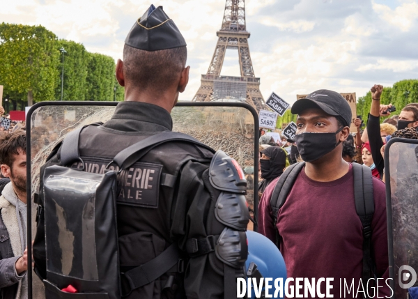 Rassemblement contre les violences et le racisme de la police