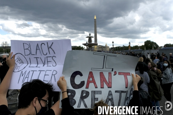 Manifestation à Paris contre la brutalité policière. Protest against police brutality in Paris.