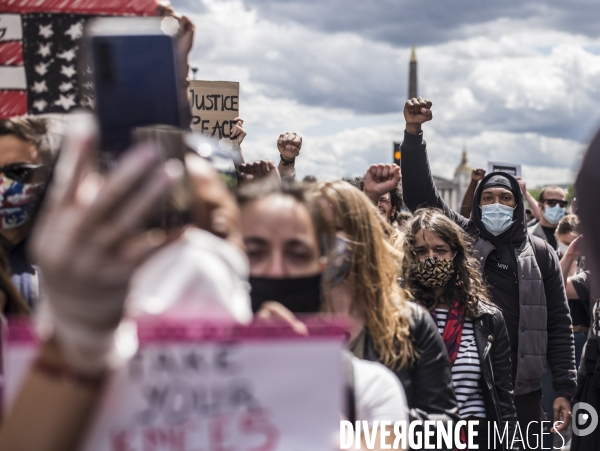 Rassemblement a paris contre le racisme et les violences policieres.