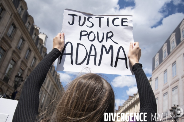 Rassemblement contre les violences policières.