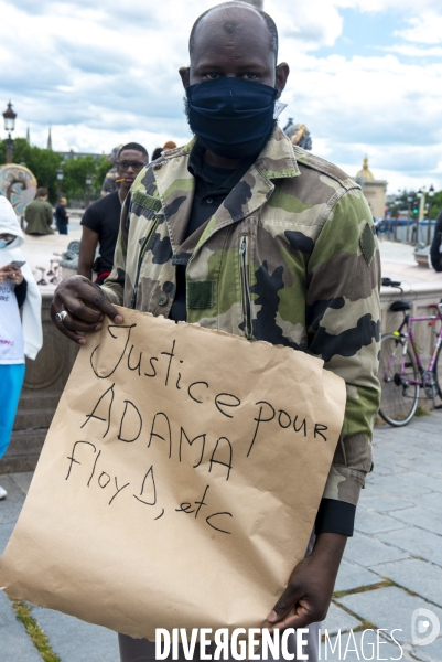 Rassemblement conte les violences policières, place de la Concorde.