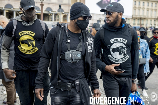 Rassemblement conte les violences policières, place de la Concorde.