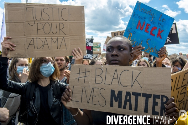 Rassemblement conte les violences policières, place de la Concorde.