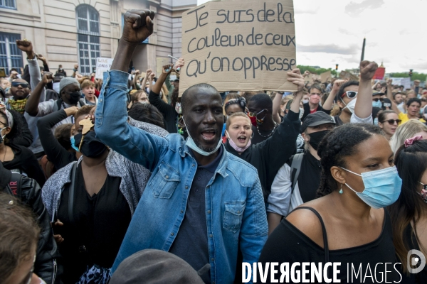 Rassemblement conte les violences policières, place de la Concorde.