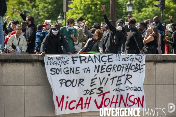 Rassemblement conte les violences policières, place de la Concorde.