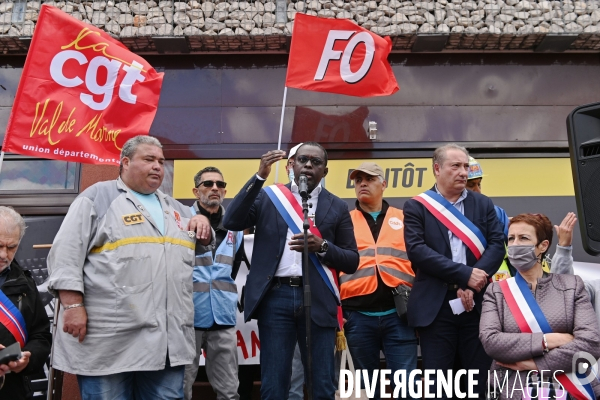 Manifestation contre la fermeture de l usine renault de Choisy le roi