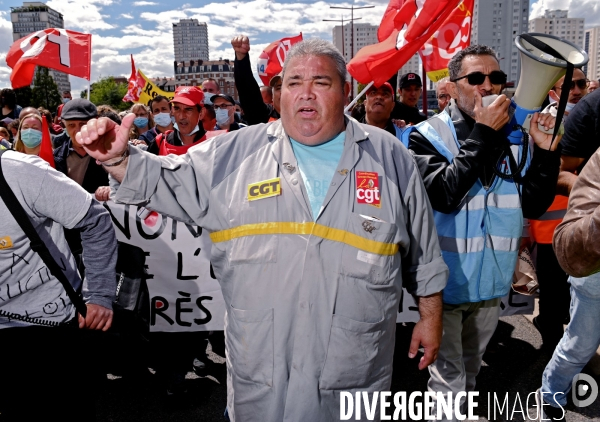 Manifestation contre la fermeture de l usine renault de Choisy le roi