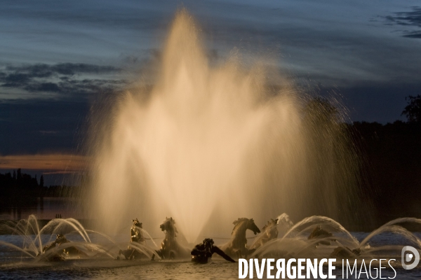 Chateau de versailles/grandes eaux nocturnes