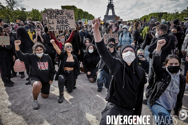 Manifestation Black Lives Matter contre le racisme et les violences policieres