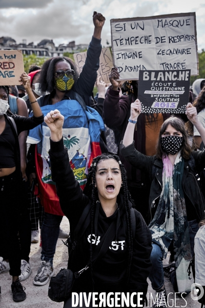 Manifestation Black Lives Matter contre le racisme et les violences policieres