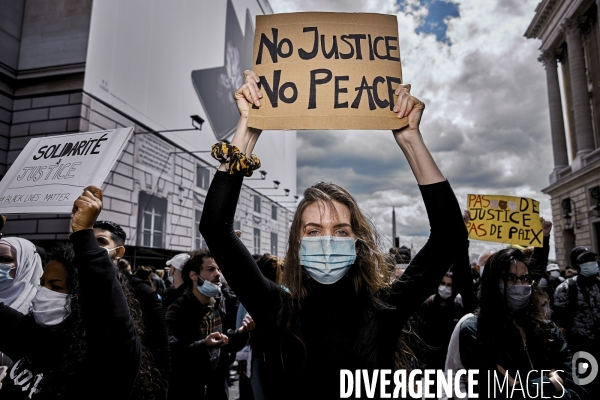 Manifestation Black Lives Matter contre le racisme et les violences policieres