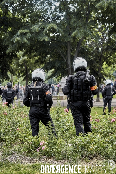 Manifestation Black Lives Matter contre le racisme et les violences policieres