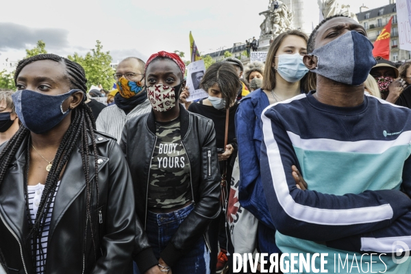 Rassemblement en hommage à George FLOYD.