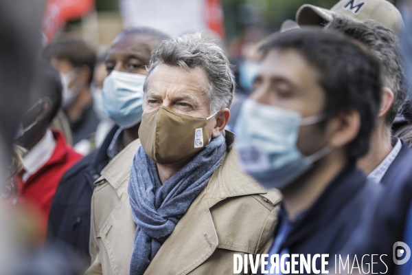 Rassemblement en hommage à George FLOYD.