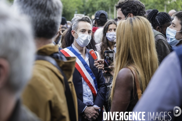 Rassemblement en hommage à George FLOYD.