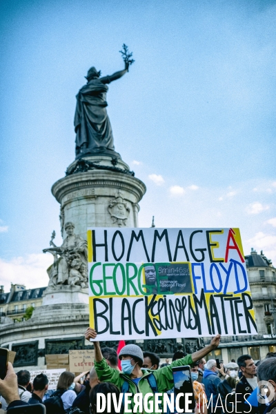 Hommage à George Floyd place de la République.