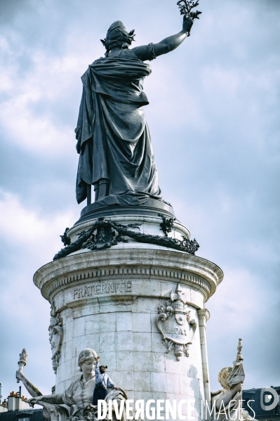 Hommage à George Floyd place de la République.