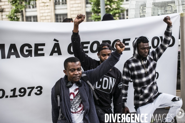 Rassemblement a l appel de sos racisme en hommage a george floyd.