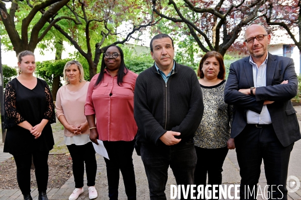 Conférence de presse de quatre familles après l interpellation par des policiers de leurs enfants