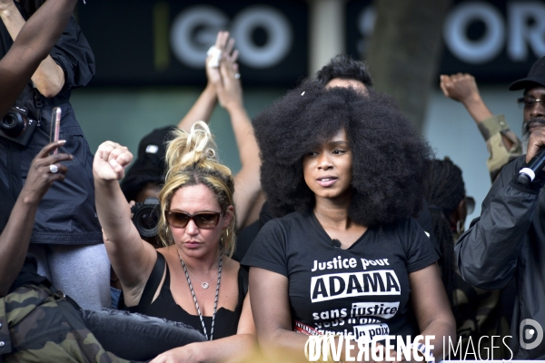 Assa Traoré à la manifestation du comité  vérité et justice pour Adama . Truth and Justice for Adama Traoré