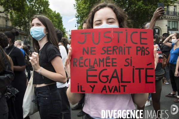 Manifestation pour Adama Traoré, organisé par le comité  Vérité et justice  et Assa Traoré : manifestation contre le racisme et les violences policières. Demonstration for Adama TRAORE, against racism and police violence.