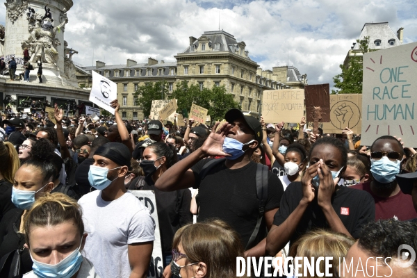 Manifestation pour Adama Traoré, organisé par le comité  Vérité et justice  et Assa Traoré : manifestation contre le racisme et les violences policières. Demonstration for Adama TRAORE, against racism and police violence.