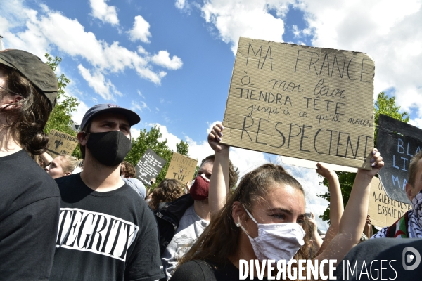 Manifestation pour Adama Traoré, organisé par le comité  Vérité et justice  et Assa Traoré : manifestation contre le racisme et les violences policières. Demonstration for Adama TRAORE, against racism and police violence.