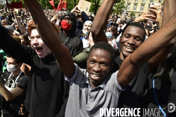 Manifestation pour Adama Traoré, organisé par le comité  Vérité et justice  et Assa Traoré : manifestation contre le racisme et les violences policières. Demonstration for Adama TRAORE, against racism and police violence.