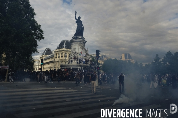 Manifestation contre la violence policière et anti raciste. Protest against police brutality and and Anti racist.