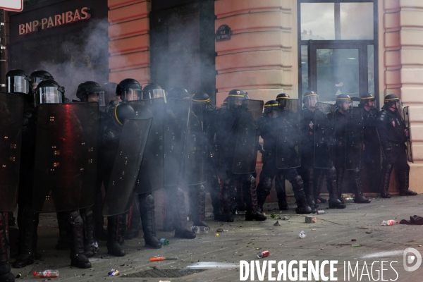 Manifestation contre la violence policière et anti raciste. Protest against police brutality and and Anti racist.