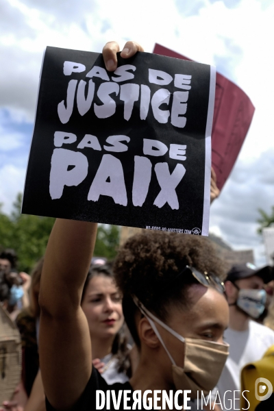 Manifestation contre la violence policière et anti raciste. Protest against police brutality and and Anti racist.