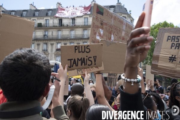 Manifestation pour la justice et contre les violences policières