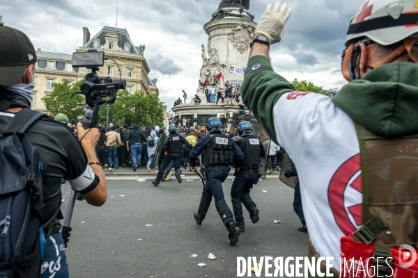 Manifestion contre les violences policière et justice pour Adama Traoré