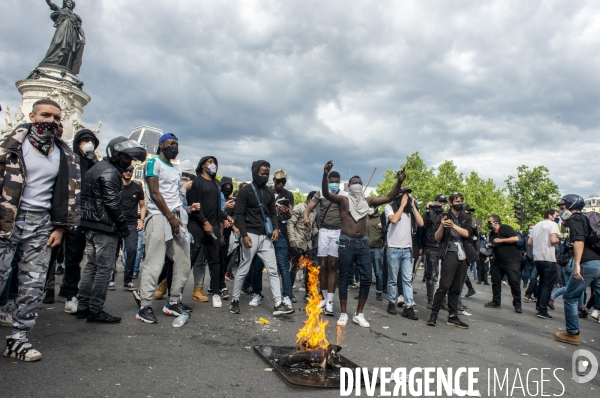 Manifestion contre les violences policière et justice pour Adama Traoré