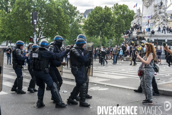 Manifestion contre les violences policière et justice pour Adama Traoré