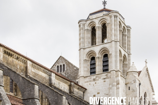 Vezelay - Messe dominicale par temps de Covid-19