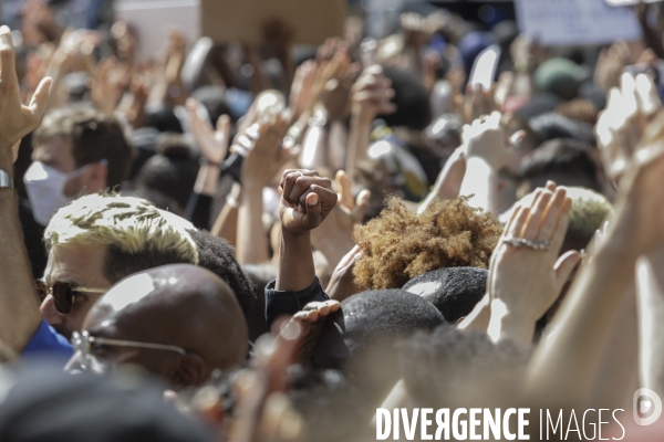 Manifestation contre le racisme et les violences policières à l appel du Comite Adama TRAOR¢