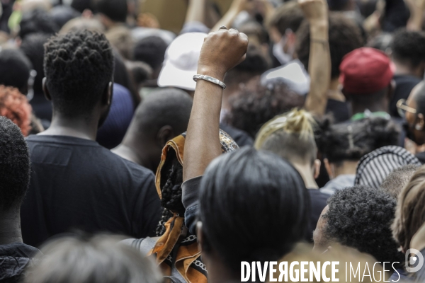 Manifestation contre le racisme et les violences policières à l appel du Comite Adama TRAOR¢