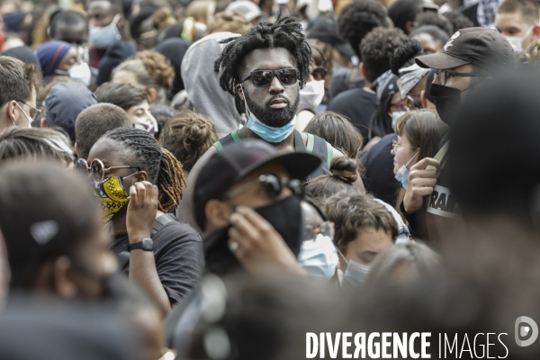 Manifestation contre le racisme et les violences policières à l appel du Comite Adama TRAOR¢