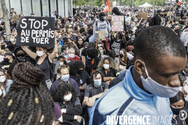 Manifestation contre le racisme et les violences policières à l appel du Comite Adama TRAOR¢