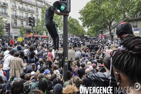 Manifestation contre le racisme et les violences policières à l appel du Comite Adama TRAOR¢