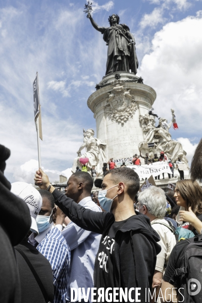 Manifestation contre le racisme et les violences policières à l appel du Comite Adama TRAOR¢