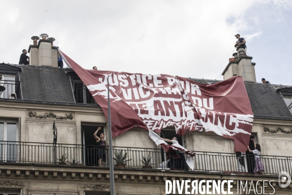 Banderole de Génération Identitaire à la manifestation contre le racisme et les violences policières