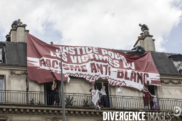 Banderole de Génération Identitaire à la manifestation contre le racisme et les violences policières