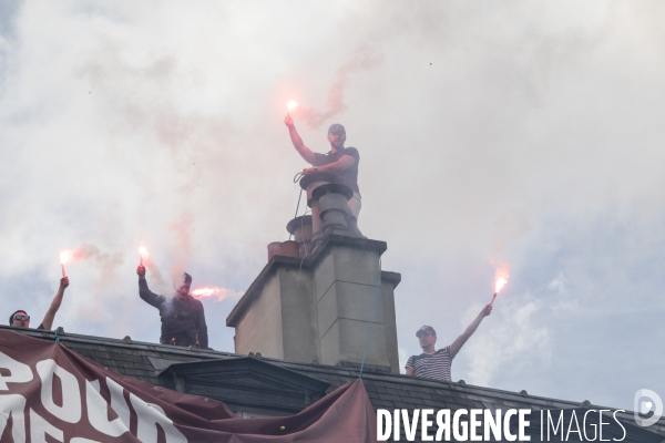 Banderole de Génération Identitaire à la manifestation contre le racisme et les violences policières